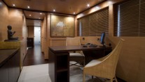 Motor Yacht BLUE SCORPION - Owners Office